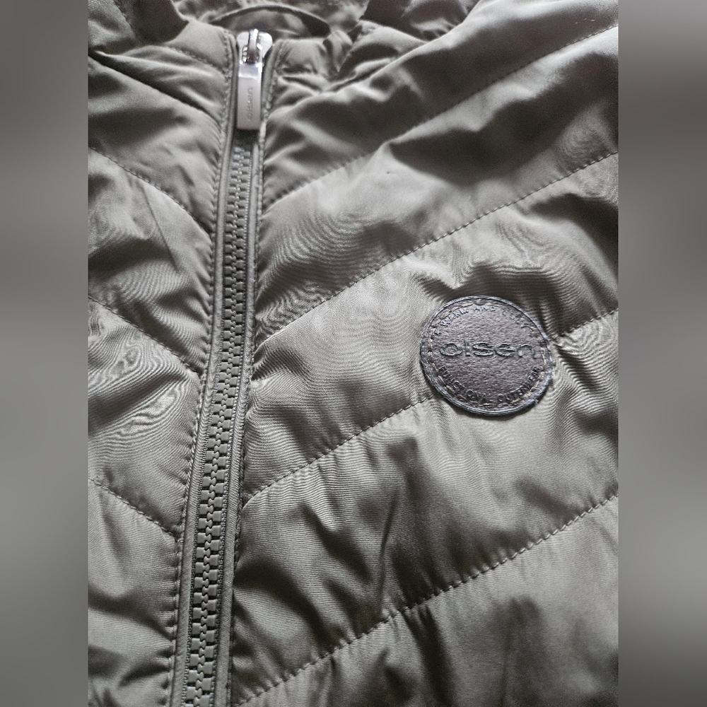 Olsen Olive Quilted Zip Front Puffer Vest - Picture 3 of 9